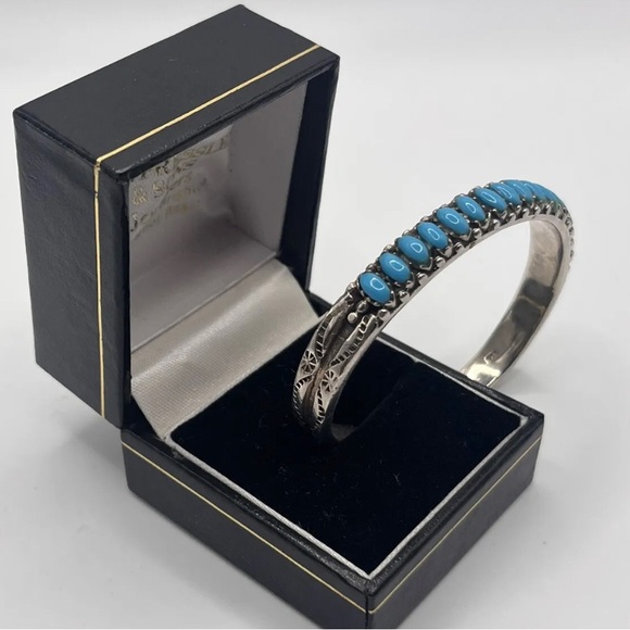 ✨HP✨ RARE ZUNI TURQUOISE SILVER CUFF - Picture 6 of 11